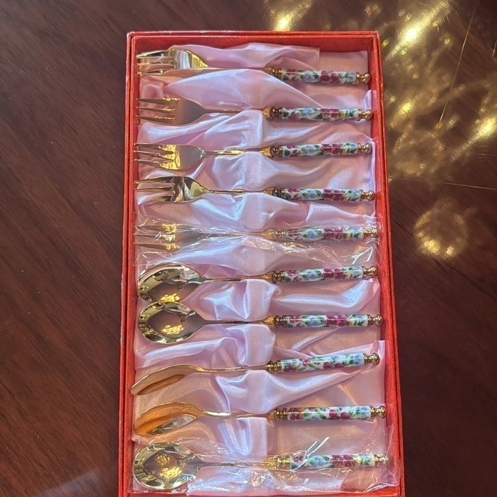 Stainless 🔥Sale🔥small forks and spoons NWOT